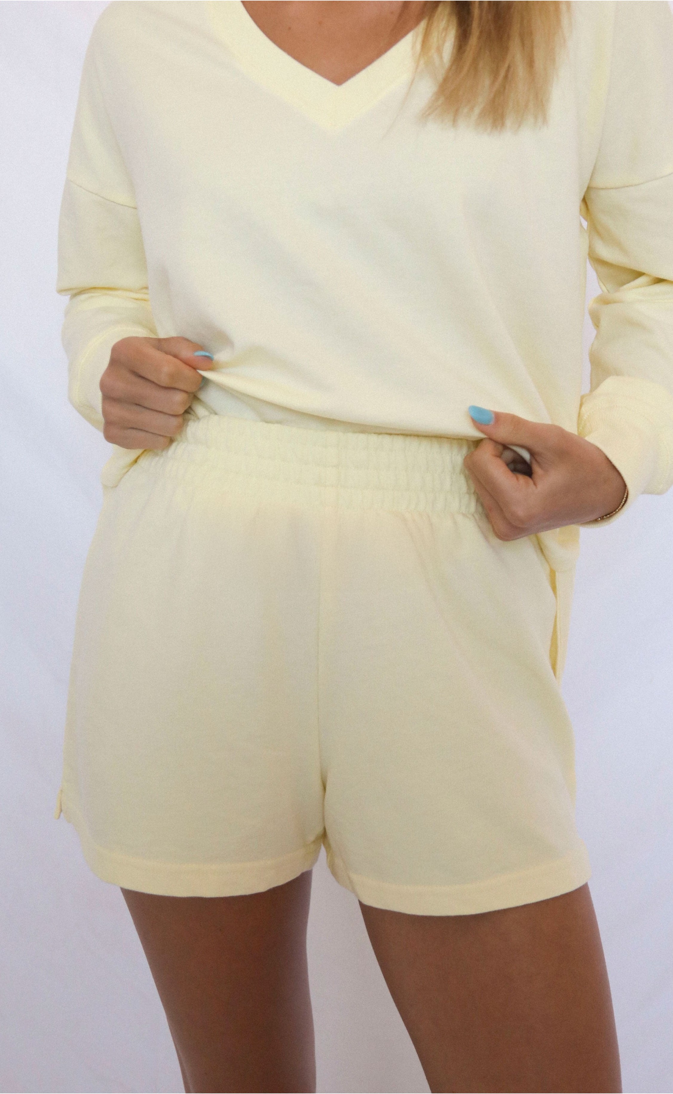 z supply: weekender short - mellow yellow